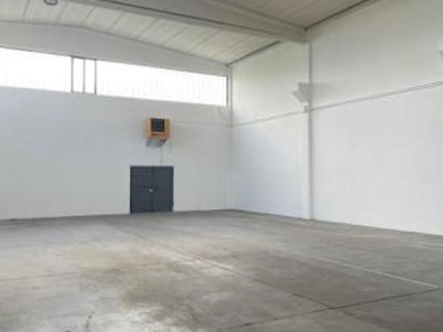Capannone in vendita a Veggioletta, Piacenza