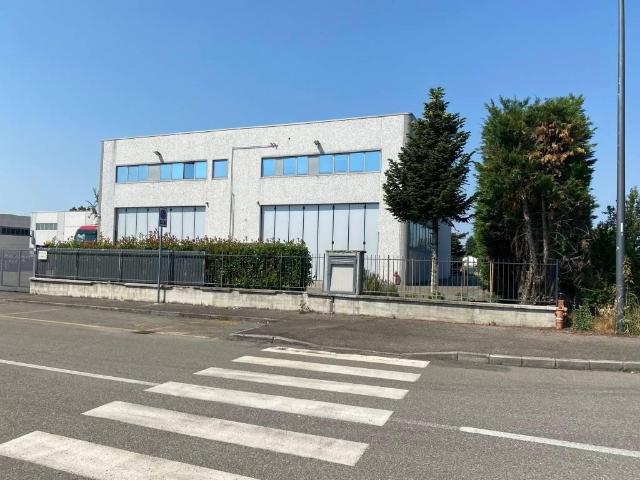 Capannone in vendita a Montale, Piacenza