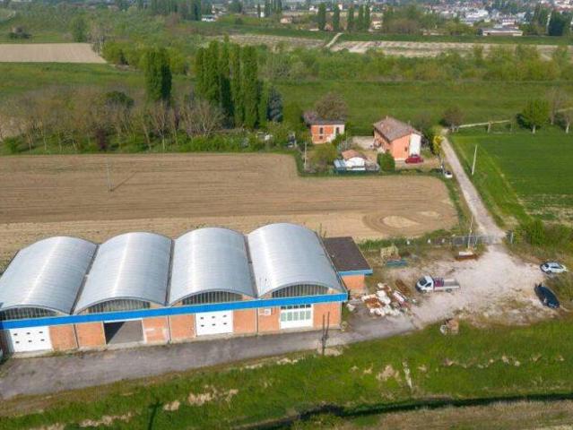 Capannone in vendita a Unione Reno Galliera, Pieve Di Cento
