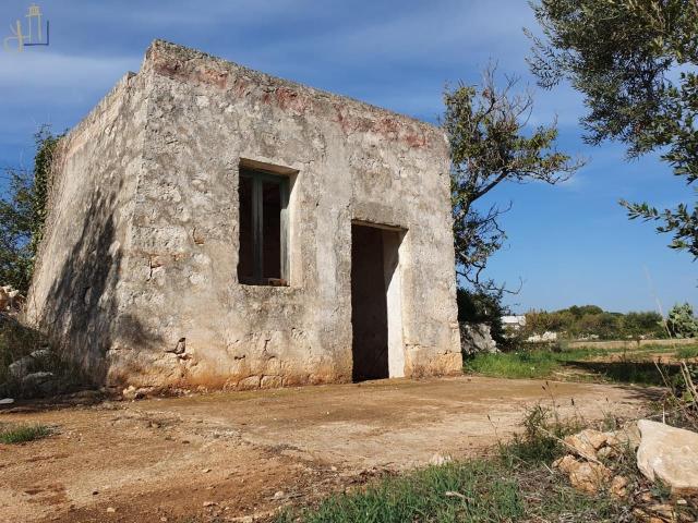 Capannone in vendita a Casello Cavuzzi, Puglia