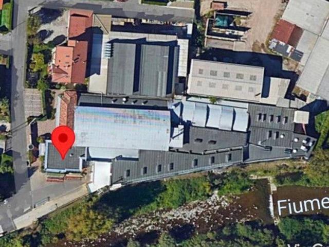 Capannone in vendita a Lezza, Ponte Lambro