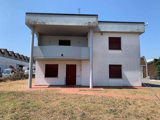 Capannone in vendita a Bassa Reggiana, Re