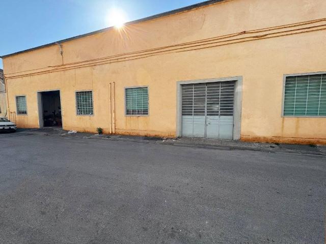 Capannone in vendita a San Paolo, Prato