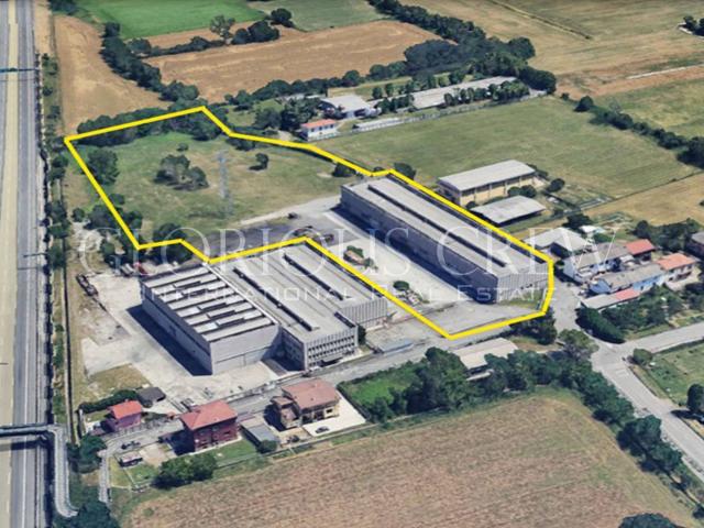 Capannone in vendita a Pregnana Milanese, Lombardia