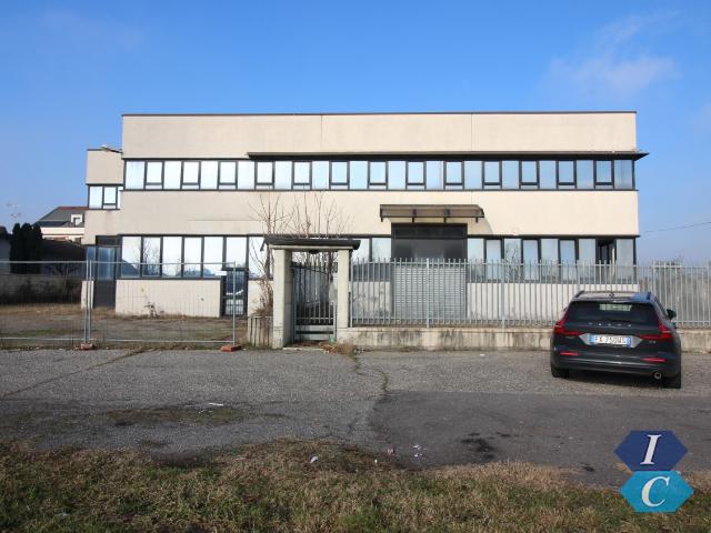 Capannone in vendita a Pregnana Milanese, Lombardia