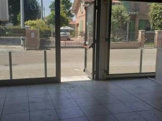 Capannone in vendita a Mancasale, Re