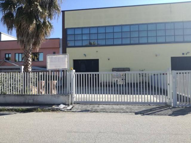Capannone in vendita a Calabria, Cosenza