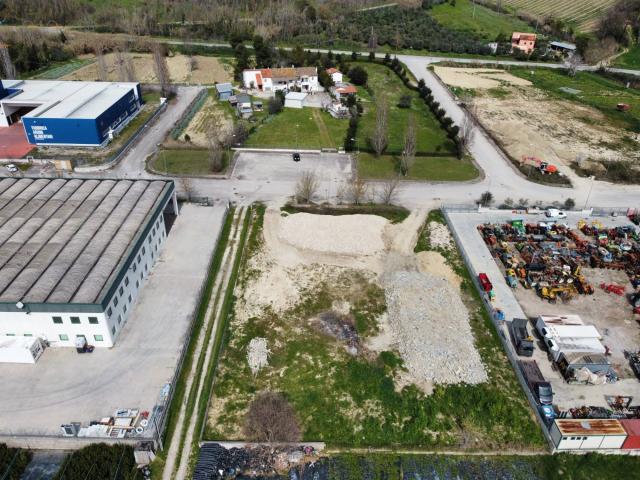 Capannone in vendita a Marche, Ascoli Piceno