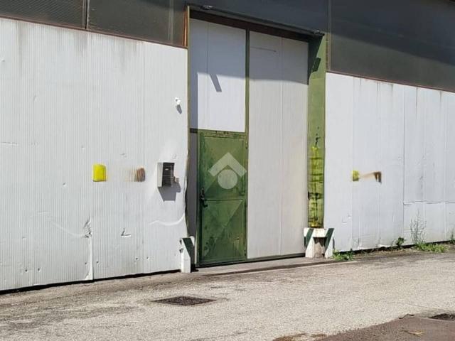 Capannone in vendita a Stellantis Parts Distribution Center, Rivalta di Torino