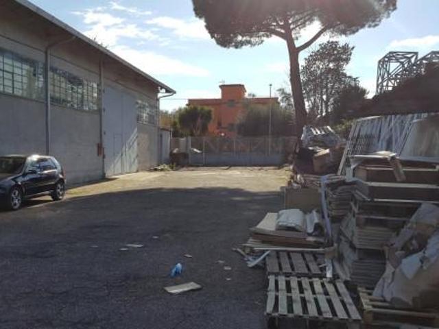 Capannone in vendita a Municipio Roma XII, Roma Capitale
