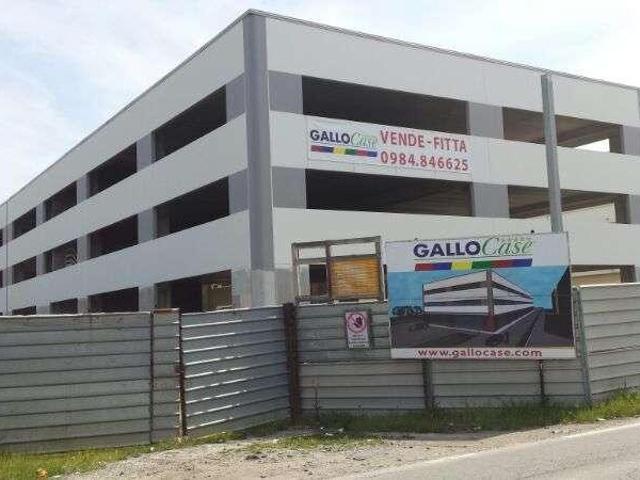 Capannone in vendita a Calabria, Cosenza