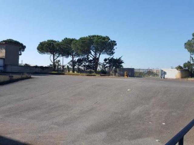 Capannone in vendita a Municipio Roma IX, Roma Capitale
