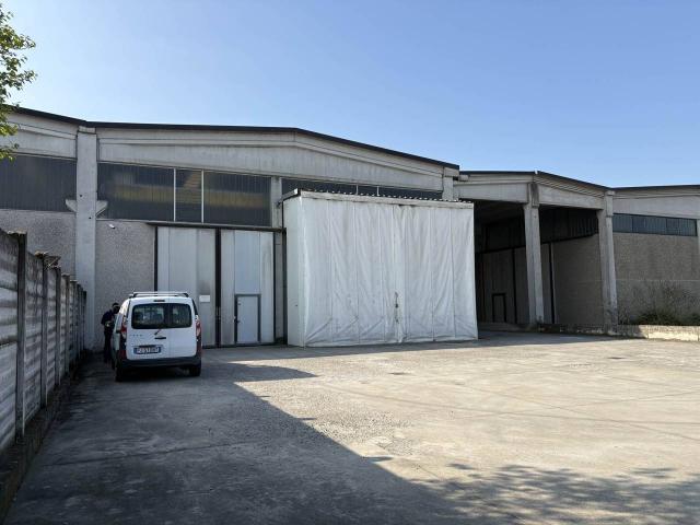 Capannone in vendita a Rottofreno, Reggio Emilia