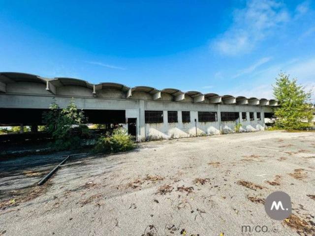 Capannone in vendita a Roveredo In Piano, Friuli-Venezia Giulia