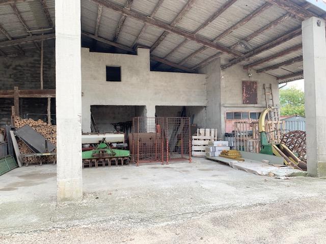 Capannone in vendita a Rovolon, Veneto