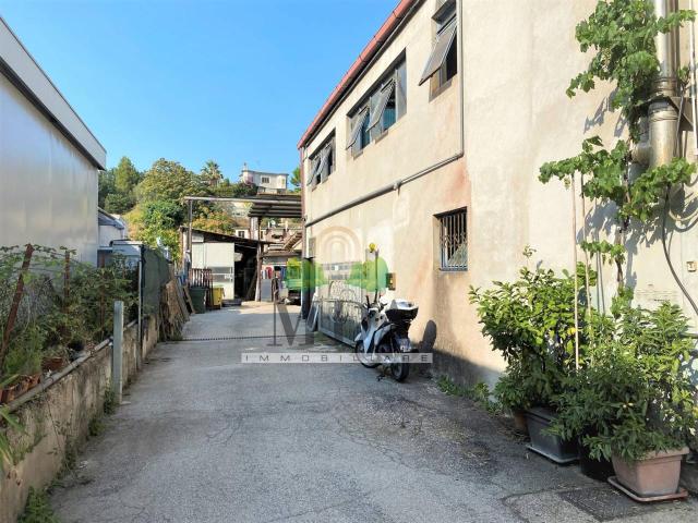 Capannone in vendita a Ponterotto, San Benedetto del Tronto