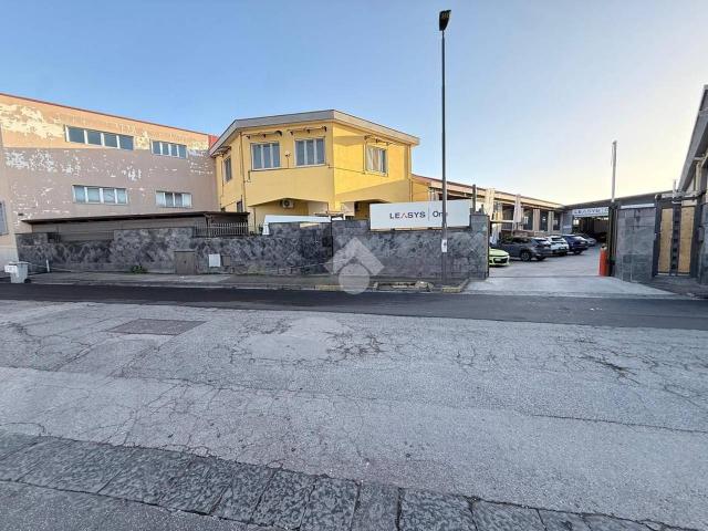 Capannone in vendita a Municipalità 6, Campania