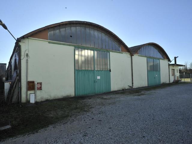 Capannone in vendita a San Giovanni Al Natisone, Friuli-Venezia Giulia
