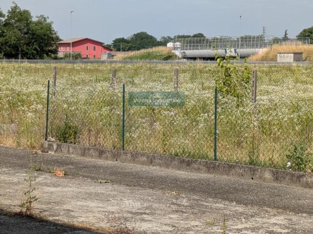 Capannone in vendita a San Giovanni Lupatoto, Veneto