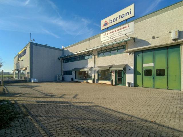 Capannone in vendita a San Martino In Strada, Lombardia