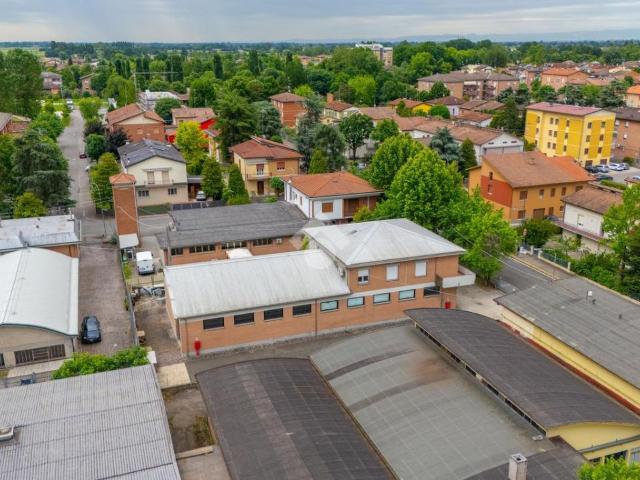 Capannone in vendita a Pianura Reggiana, Re