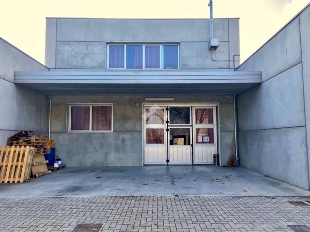 Capannone in vendita a Fiumicino, Savignano Sul Rubicone
