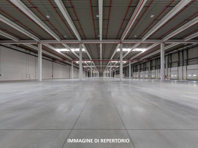 Capannone in vendita a Villaggio Olimpia, Piemonte