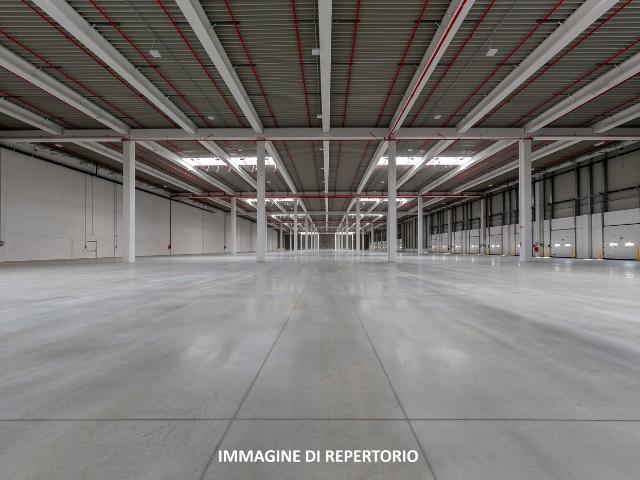 Capannone in vendita a Villaggio Olimpia, Piemonte