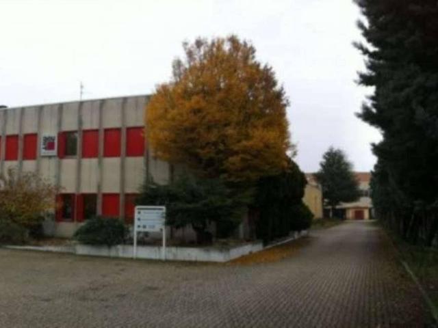 Capannone in vendita a Piemonte, Novara