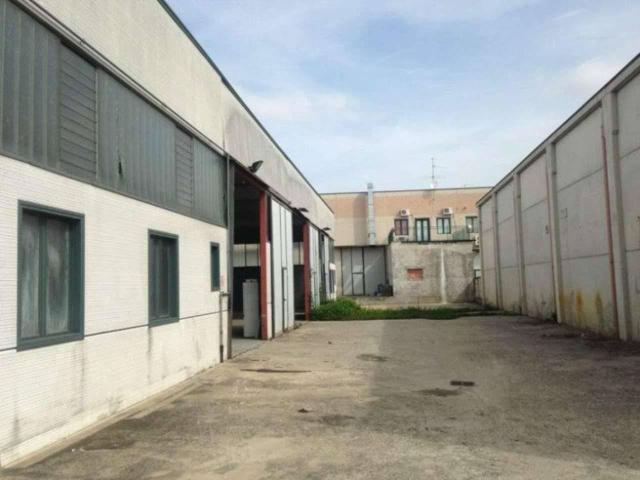 Capannone in vendita a Piemonte, Novara