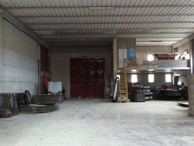Capannone in vendita a Zona Industriale, San Vincenzo
