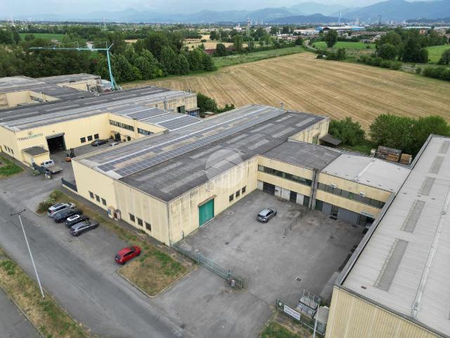 Capannone in vendita a San Zeno Naviglio, Lombardia