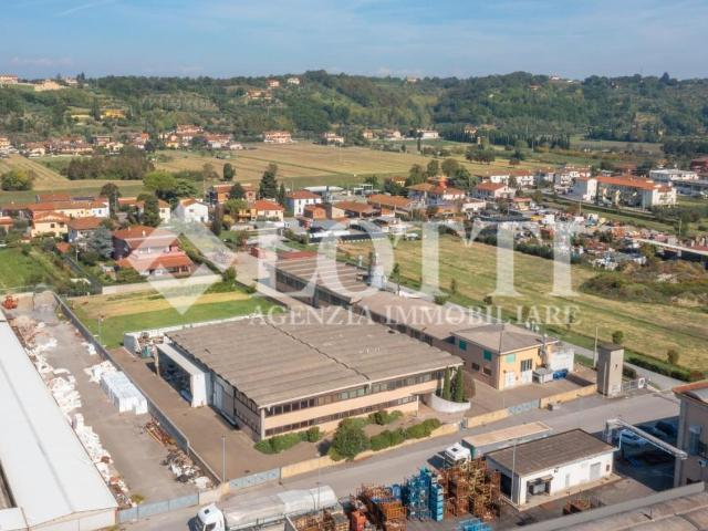 Capannone in vendita a Sottili, Santa Maria A Monte