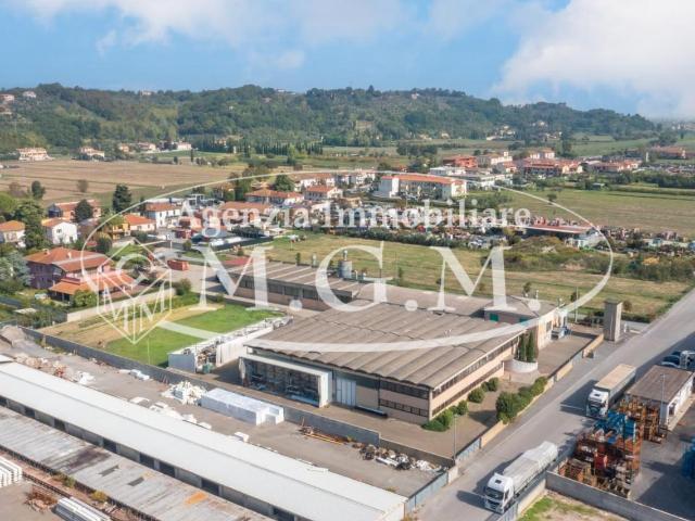 Capannone in vendita a Sottili, Santa Maria A Monte