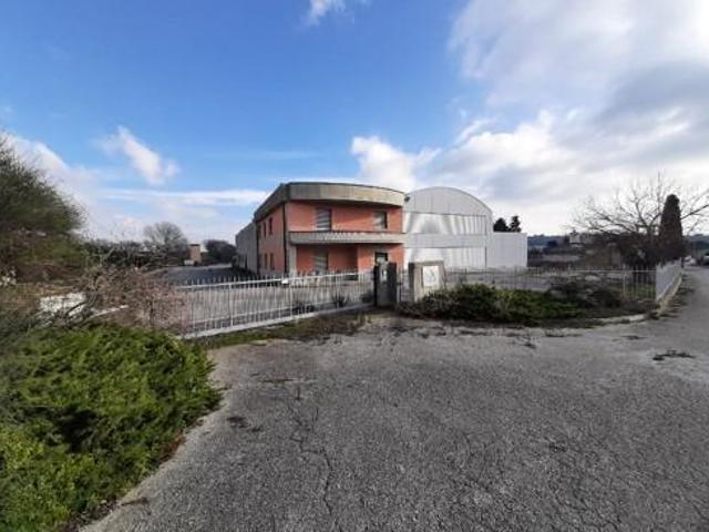 Capannone in vendita a Marche, Ancona
