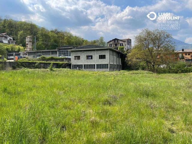 Capannone in vendita a Sant'omobono Imagna, Lombardia
