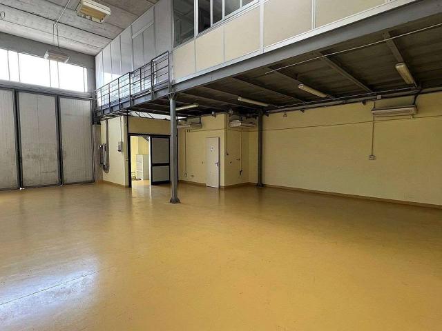 Capannone in vendita a Unione dei comuni del Distretto Ceramico, Sassuolo