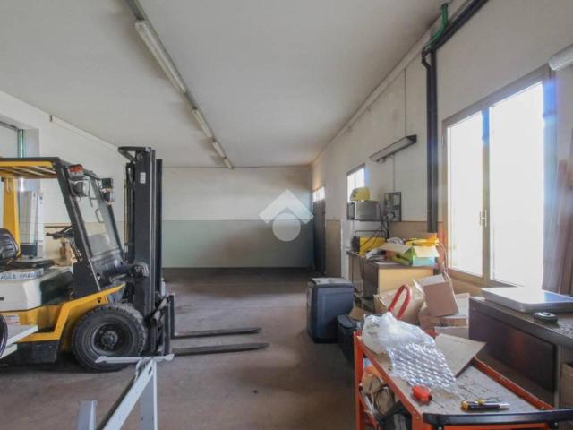 Capannone in vendita a Unione dei comuni del Distretto Ceramico, Sassuolo