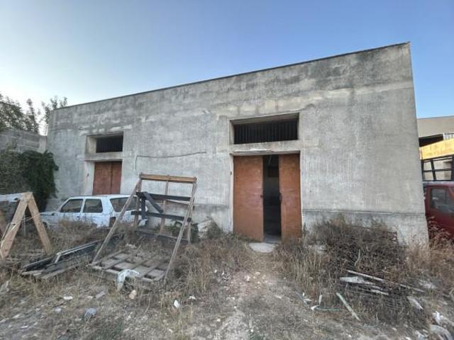 Capannone in vendita a Puglia, Taranto