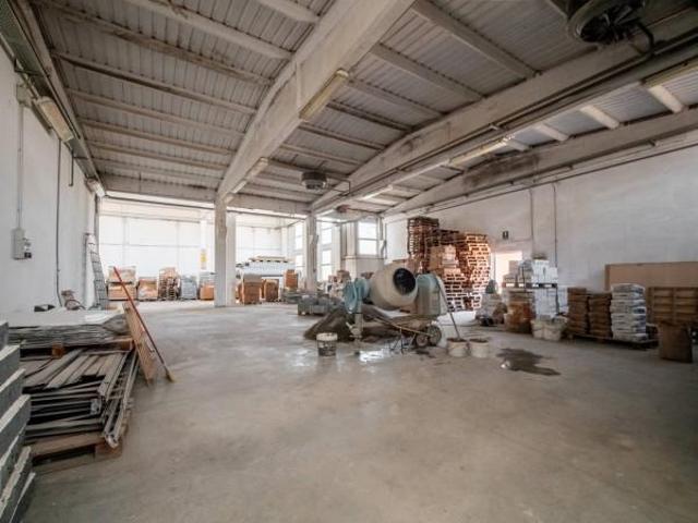 Capannone in vendita a Tresinaro - Secchia, Re