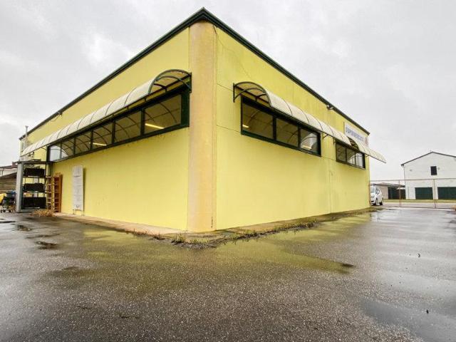Capannone in vendita a Unione dei comuni Isola Mantovana, Schivenoglia