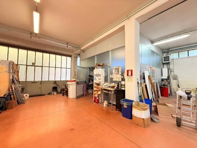 Capannone in vendita a San Rocco, Seregno