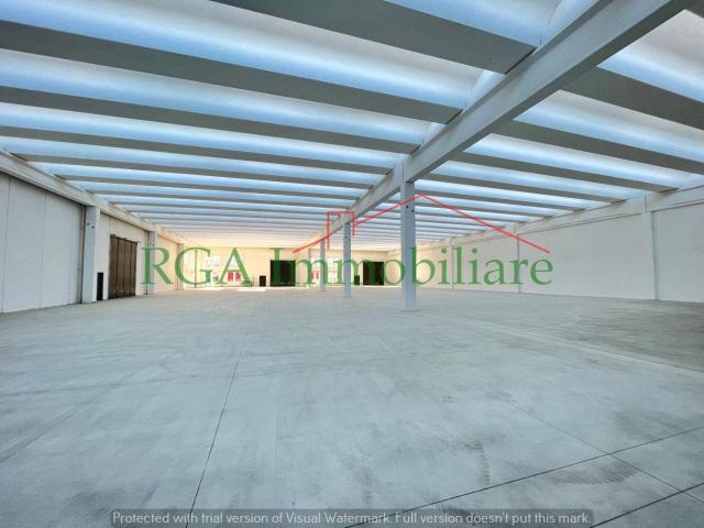 Capannone in vendita a Seriate, Bergamo