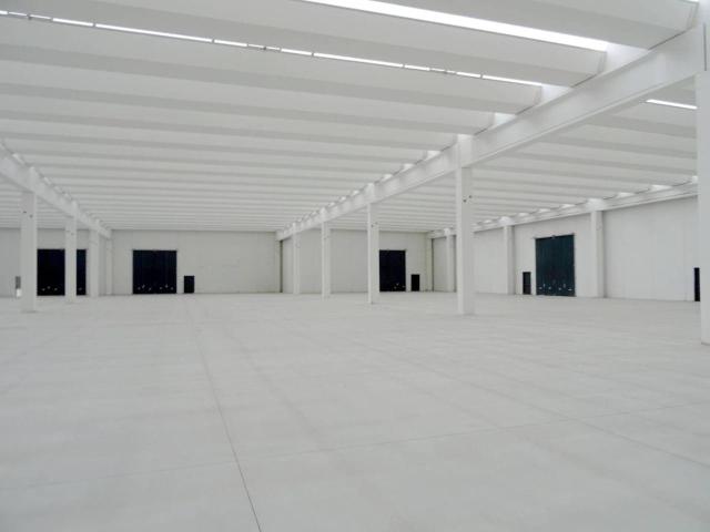 Capannone in vendita a Seriate, Bergamo