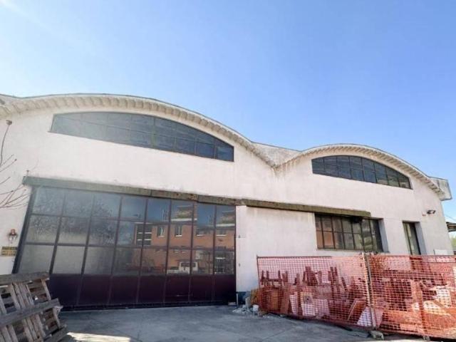 Capannone in vendita a Zona Omogenea Milano Nord, Sesto San Giovanni