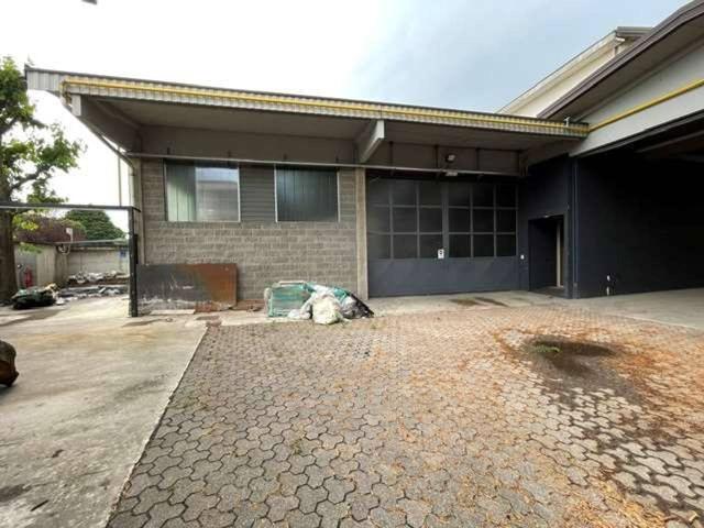 Capannone in vendita a Seveso, Lombardia