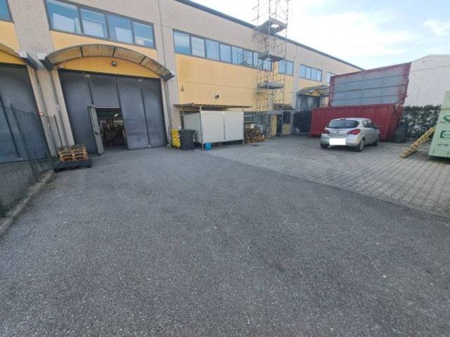 Capannone in vendita a Signa, Toscana