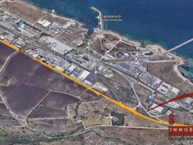 Capannone in vendita a Siracusa, Sicilia