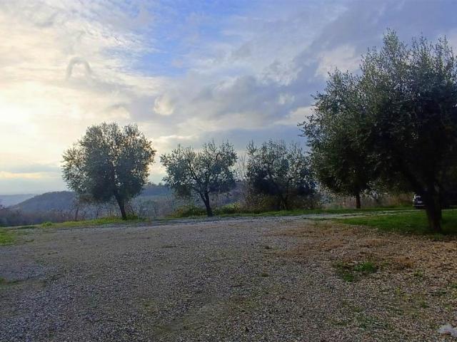 Capannone in vendita a Collevecchio, Lazio