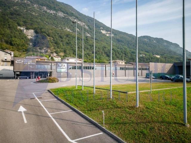 Capannone in vendita a Suello, Lombardia